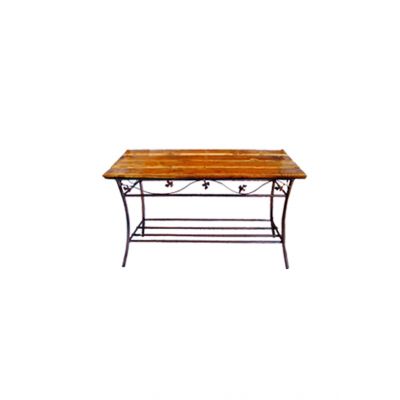 Kovový stol s dreveným vrchom